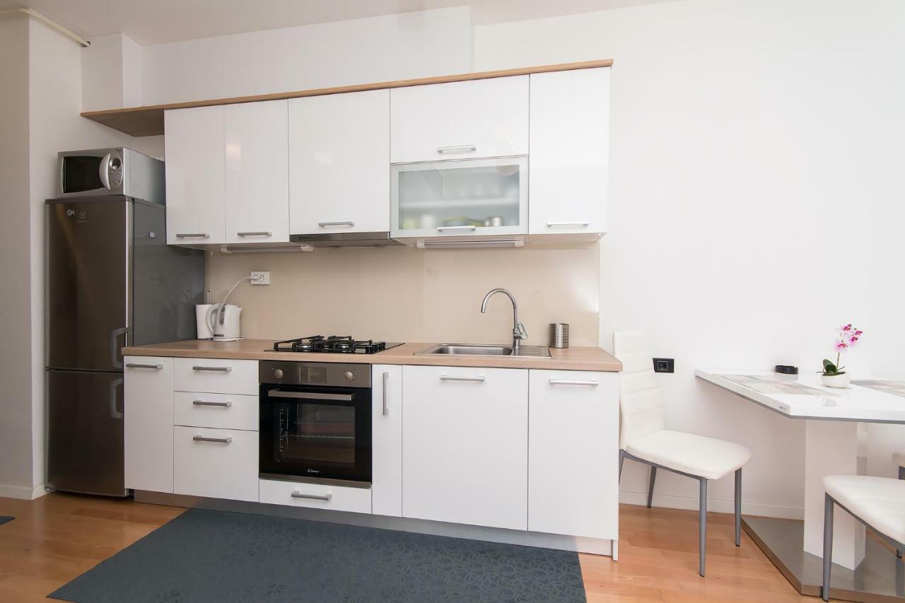 Studio Apartman Bella Apartment Zagreb Bagian luar foto